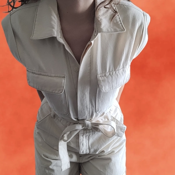 DYNAMITE belted romper - Picture 3 of 4